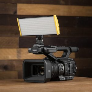 Ikan Luz LED Onyx de 30 W bicolor (3200 K-5600 K) para cámara o pedestal, de aluminio.